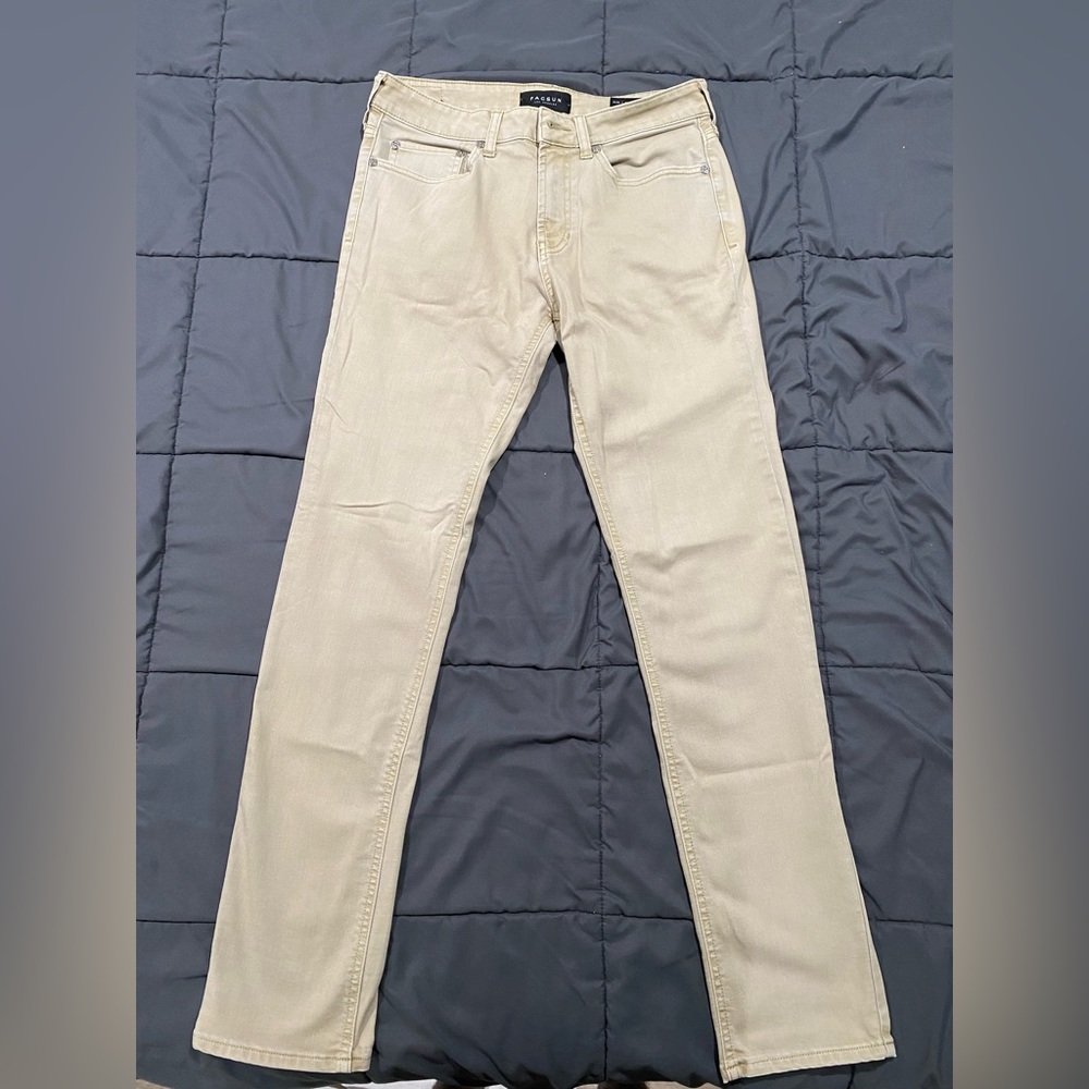 Pacsun khaki light tan jeans. Slim fit. Size 31x32
